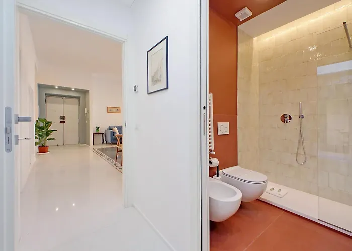 Ych-spaceful Near Vatican Apartment *